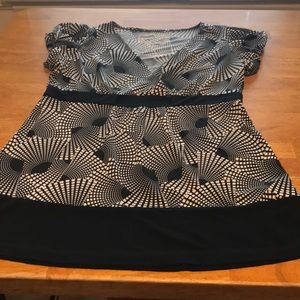 Woman’s Hilliard & Hanson Blouse